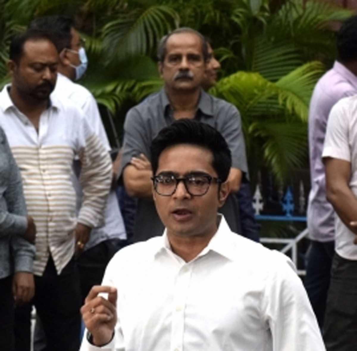 तृणमूल को नुकसान पहुंचाने वालों को बख्शा नहीं जाएगा : अभिषेक बनर्जी तृणमूल को नुकसान पहुंचाने वालों को बख्शा नहीं जाएगा : अभिषेक बनर्जी